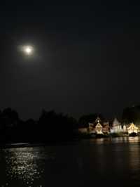ร้านอาหารริมน้ำมิชลินซ้อน4ปี