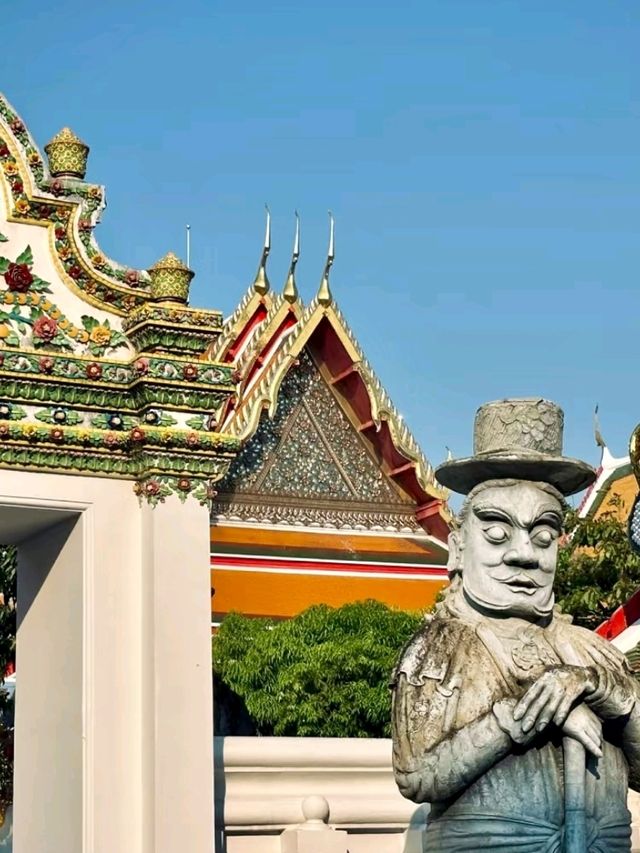 Exploring Bangkok’s Oldest Temple – Wat Pho