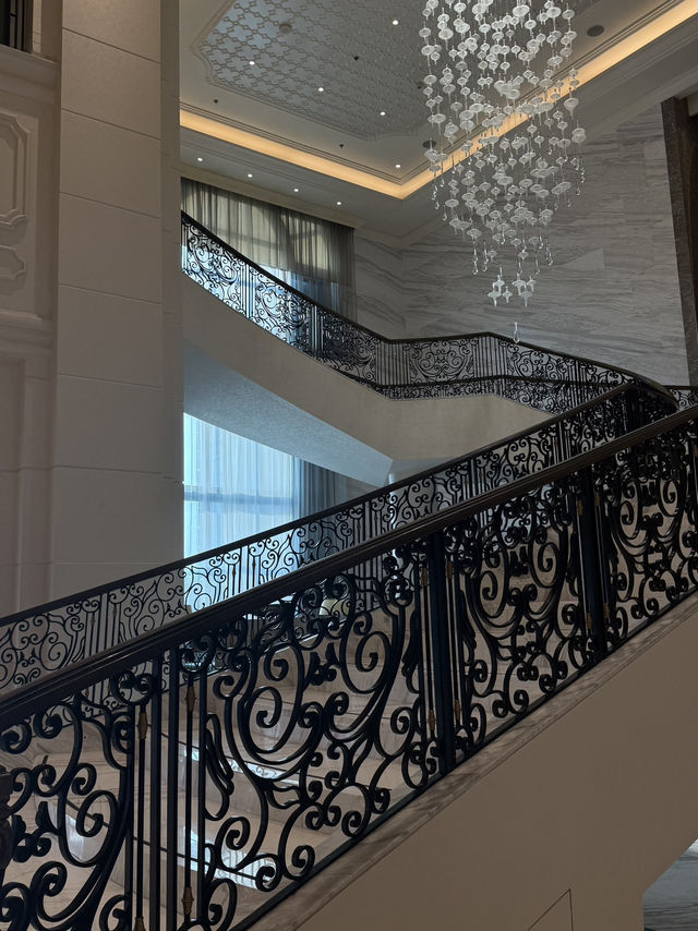 A Luxurious Morning at ITC Royal Bengal