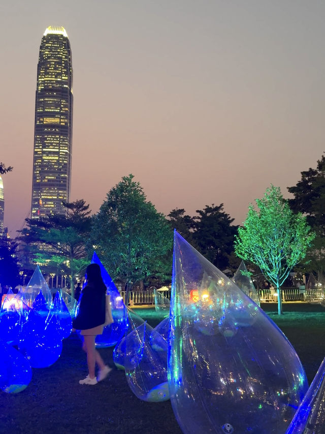 香港景點🇭🇰水滴都有藝術展💧