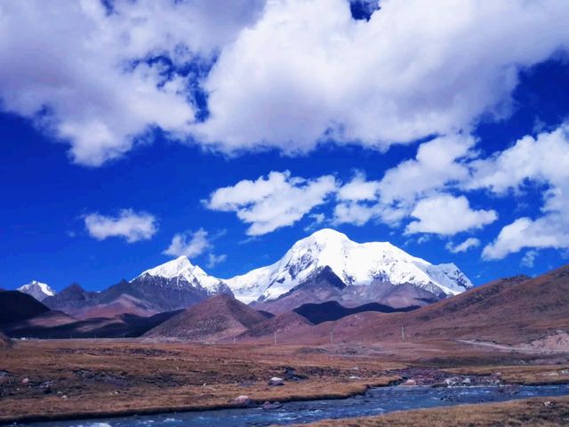 中國西藏日喀則著名景點卓木拉日雪山旅行攻略，適合打卡拍照📸