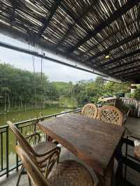บ้านสวนก๋ง คาเฟ่พังงา เหมาะสำหรับนั่งชิลล์