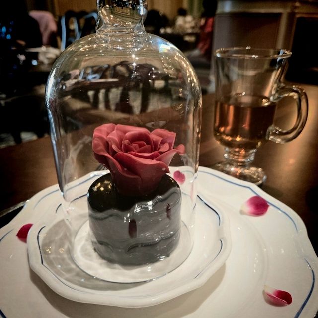 A Taste of Royalty: Dining Like a Princess at Disneyland’s Castle