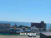 釜山海雲台藍線公園青沙浦站，是絕佳海景跟櫻花觀賞點。