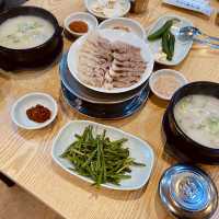 雙胞胎豬肉湯飯｜平價美食，湯頭濃郁、肉量十足！