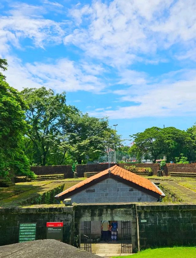 Step Back in Time at Casa Manila 🏛️✨