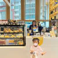 ร้านกาแฟเล็กๆให้ความรผู้สึกอบอุ่น