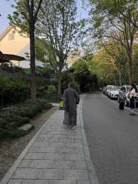Yoga villa near Lingyin temple. 