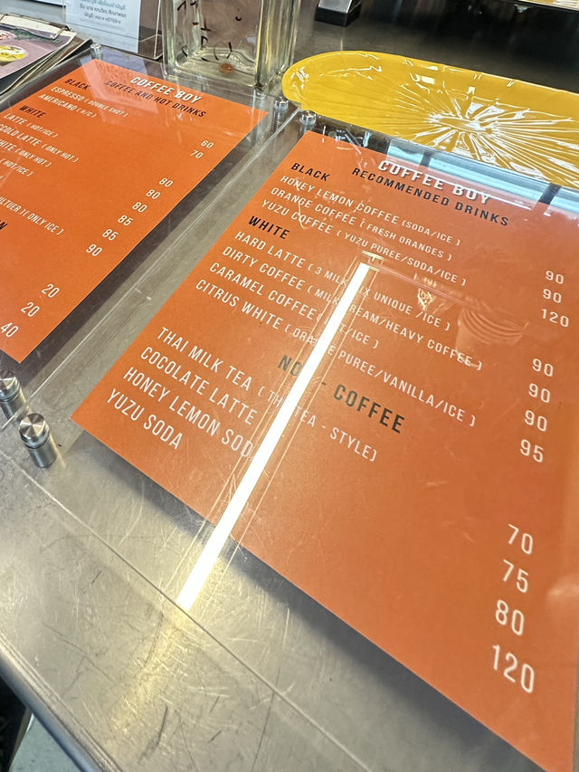 𝘾𝙤𝙢𝙥𝙧𝙚𝙨𝙨 𝘾𝙤𝙛𝙛𝙚𝙚 ร้านกาแฟลานจอดรถMRT
