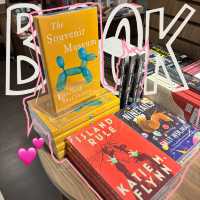📚🇵🇭Fully Booked Bonifacio High Street🪿✨