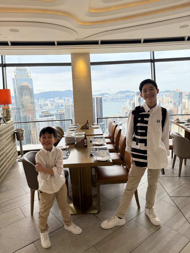 360°旋轉餐廳自助餐