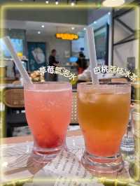 「南洋風味 x 港式茶餐廳，香濃惹味，滿足一餐！」🔥🍽️🥤