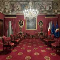 🏰 Grandmaster’s Palace Tour: A Majestic Journey Through Malta’s History! ✨