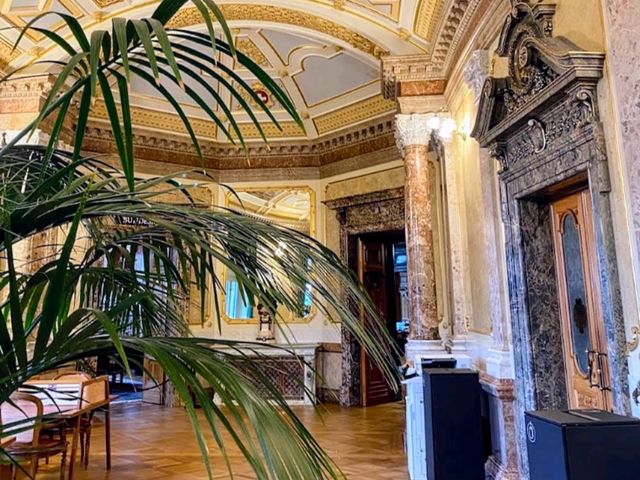 聯邦宮 Bundeshaus，參觀瑞士聯邦政府與議會所在。