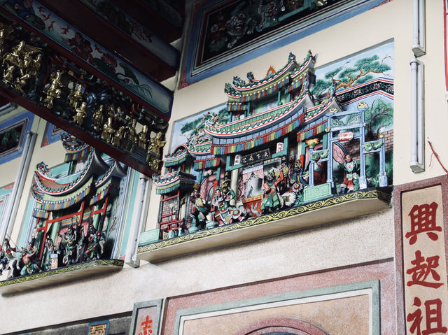 曼谷｜低調卻靈驗的廟宇！祖師爺信徒必朝聖的順興宮，香火鼎盛不宰客，旅途中靜心祈願超療癒🙏🏻✨