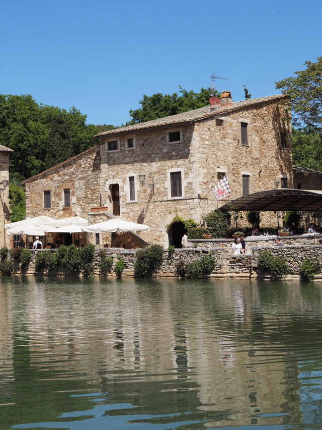 イタリア　トスカーナの小さな街　Bagno Vignoni