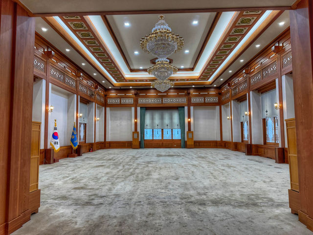 Blue Tiles & Big History: Exploring the Blue House in Seoul