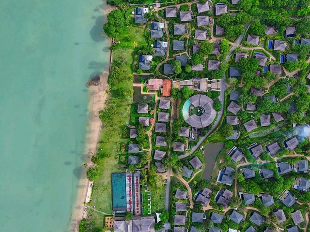 ที่พักภูเก็ตติดหาดราไวย์ เงียบสงบ ร่มรื่น 