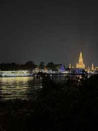 Looking for the perfect sunset dinner spot in Bangkok? 