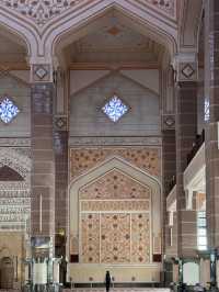 Masjid Putra: the serenity in rose