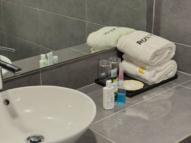 Roxy Sematan Beach Resort🌴🏡