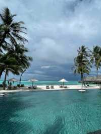 🌺 Gili Lankanfushi Maldives – A Whisper of Heaven Over Water 🌊✨