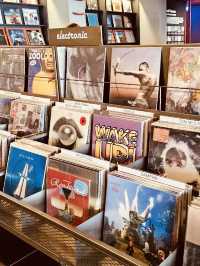 Experience the Analog Charm at Hyundai Card Music Library (and more!) in Hannam-dong