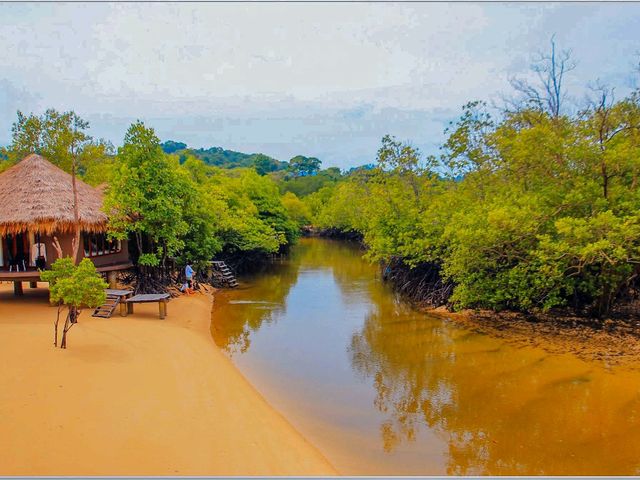 🏖️ เดอะบลูสกาย รีสอร์ท เกาะพยาม