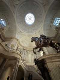 Impressive sculpture museum in Berlin