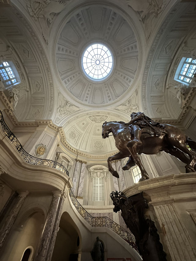 Impressive sculpture museum in Berlin