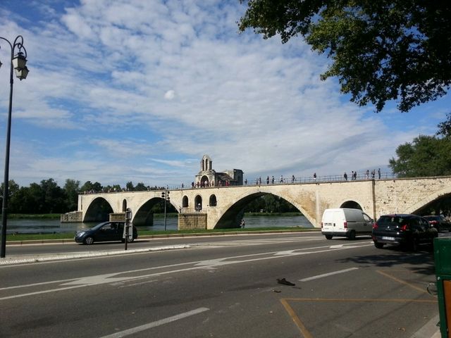 【フランス】アヴィニョン　サン ベネゼ橋