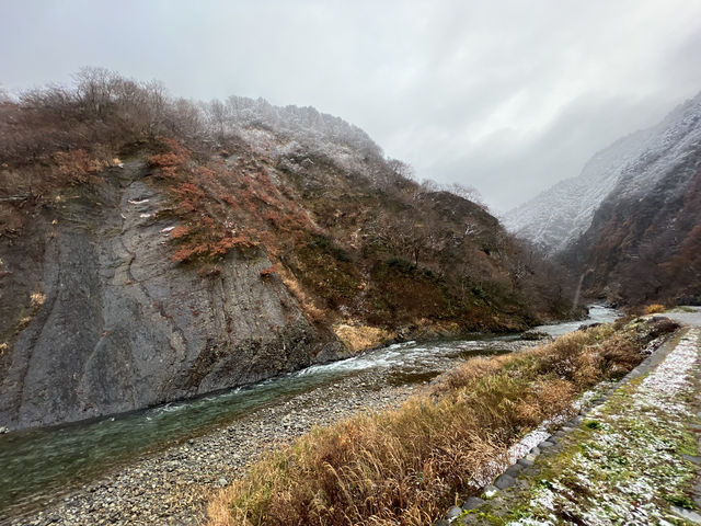 🌄 Enchanting Depths – Kiyotsu Gorge (Tunnel of Light)
