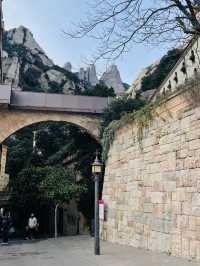 【バルセロナからの日帰り旅行でモンセラート修道院へ】