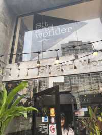 曼谷｜連泰國人都愛的隱藏版泰菜餐廳 推薦Sit and Wonder 曼谷平價泰菜首選 小資族也能大滿足！