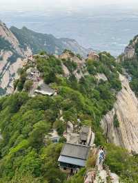 Mount Huashan – Challenge the World Most Dangerous Hiking Trail