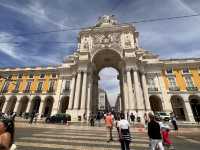 【コメルシオ広場（Praça do Comércio／Terreiro do Paço）】
