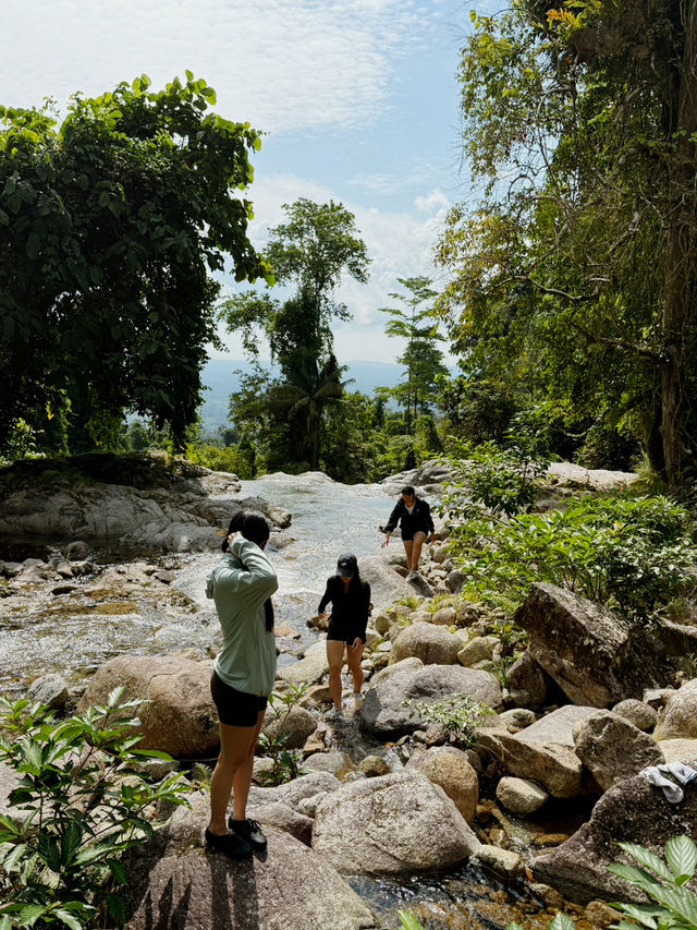 📍 Sebako Waterfall · Kuching Hidden Gem