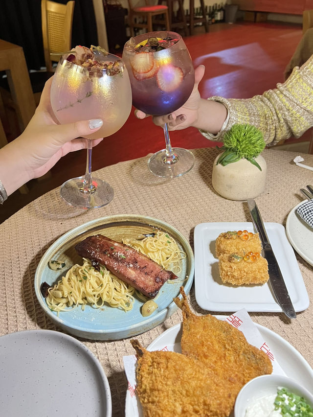 🖤✨ HIDE Dine & Wine – บาร์ลับกลางสะพานควาย
