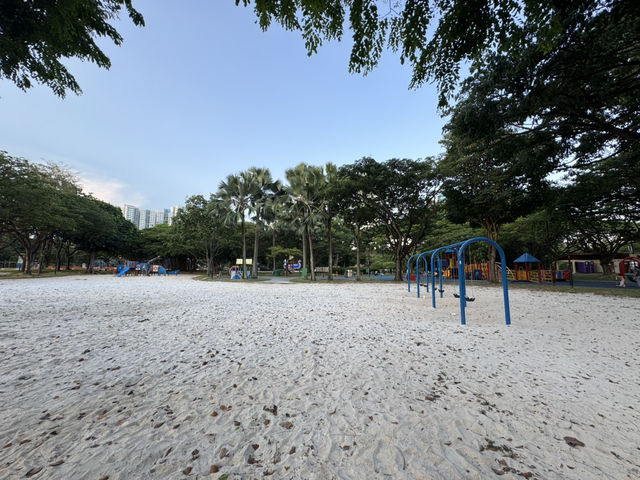 🌳 Family Fun at West Coast Park
