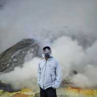 泗水双火山加瀑布