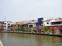 🌊 Malacca River Walk – Two Worlds in One Stroll 