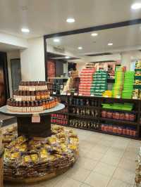 Snack Shopping and Heritage Vibes at San Shu Gong