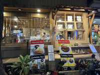 【極みラーメン＆カレー｜チェンマイ“心にしみる、日本のビーフカレーがここに！”】