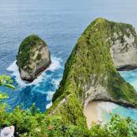 Catch the Magic: A Day in Nusa Penida