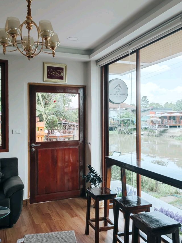 🍚 : SHINE 'S COFFEE คาเฟ่ปากเกร็ด นนทบุรี