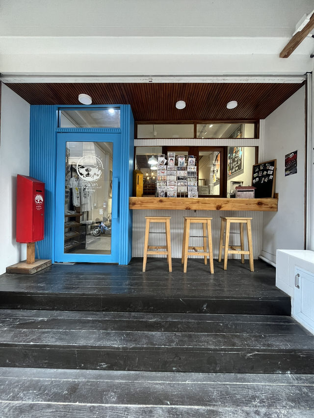 หยุดเวลาที่ “บางเวลา” จิบกาแฟ ชมงานศิลป์ ริมน้ำจัน