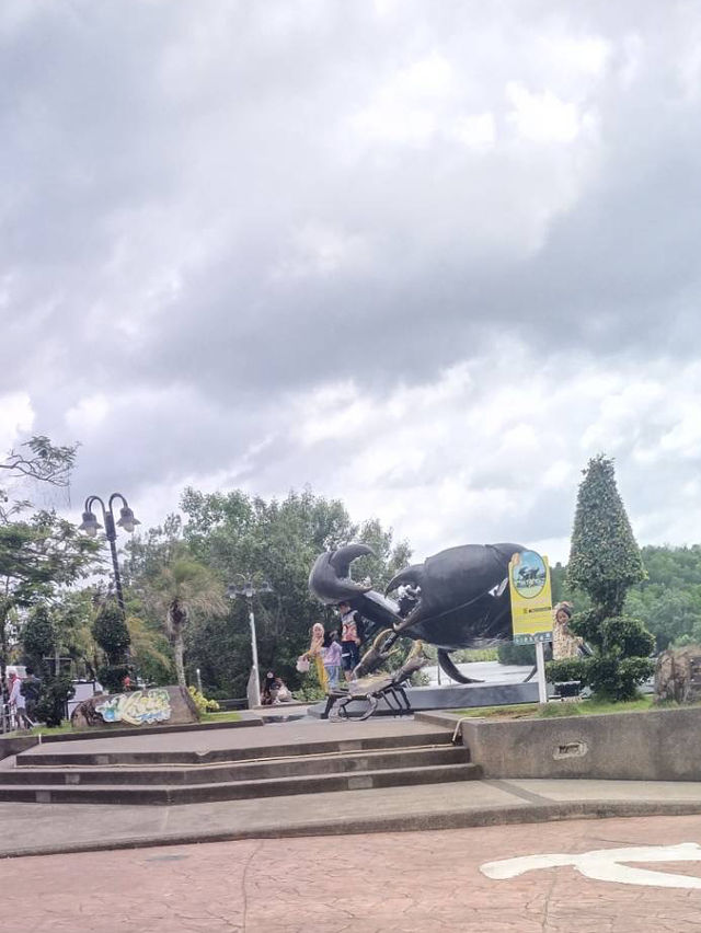 ลานปูดำ (อนุสาวรีย์ปูดำ) จังหวัดกระบี่