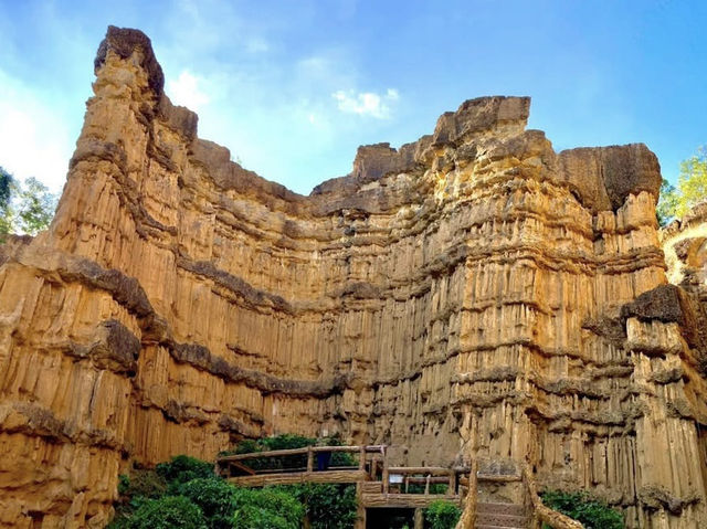 🏞️✨ *Pha Chor: Chiang Mai’s Hidden Canyon of Dreams* 🌄🌿