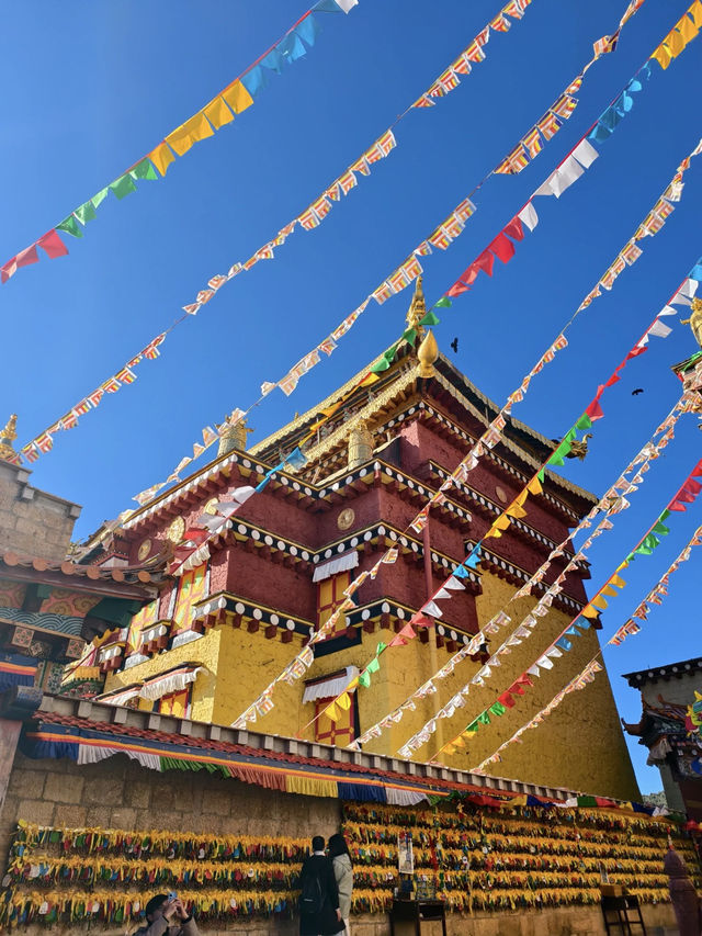 📿 Shangri-la - A Place Where Faith Fills the Air ✨