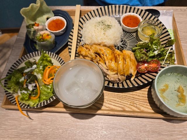 【大阪】グラングリーン大阪北館　「A Dining~アジアダイニング」